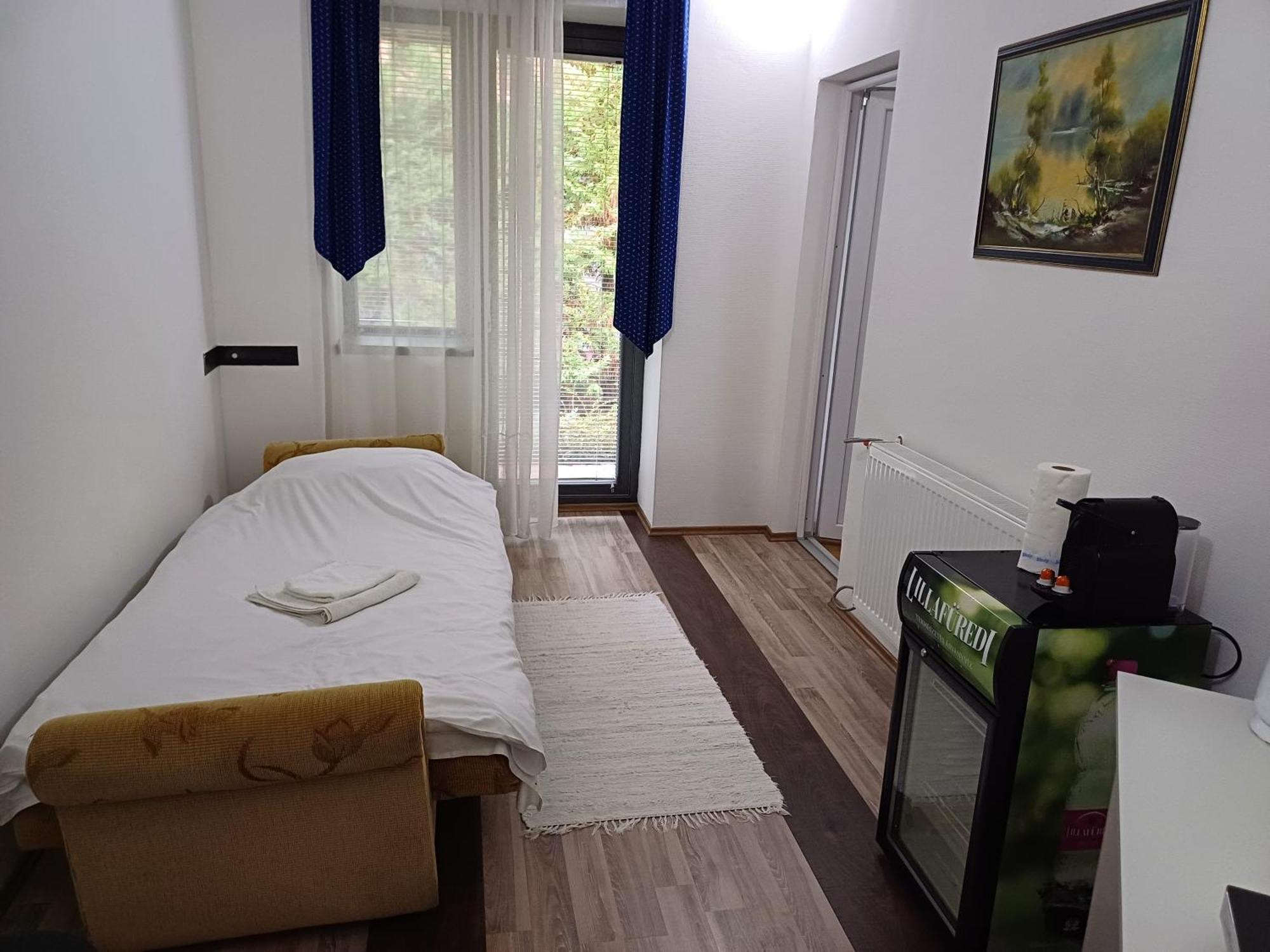 Villa Vamus Vendeg- Es Rendezvenyhaz Vamosszabadi Ngoại thất bức ảnh